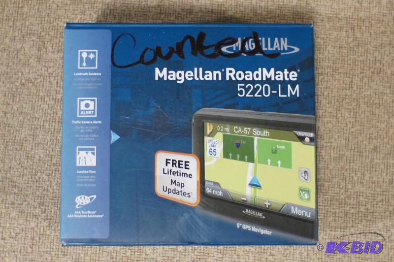 Magellan Roadmate Model #5220-LM (B...