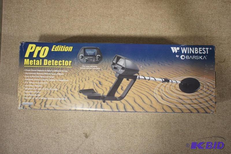 Pro-edition Metal Detector  Doesn...
