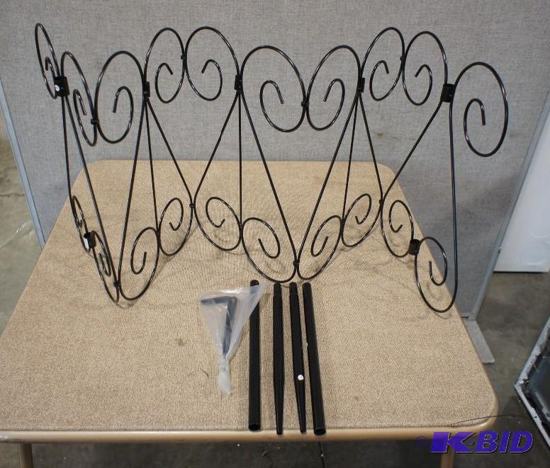Decorative Garden Fence for solar l...