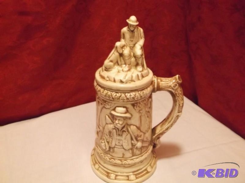 lot 17 image: &nbspLaarge beautiful decorative m...