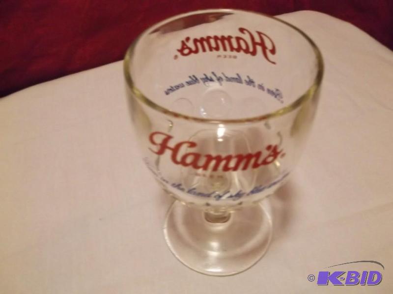 lot 20 image: Vintage Hamms beer glass in excell...