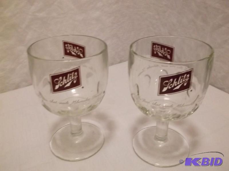 lot 27 image: 2 Schlitz Beer glasses in great con...