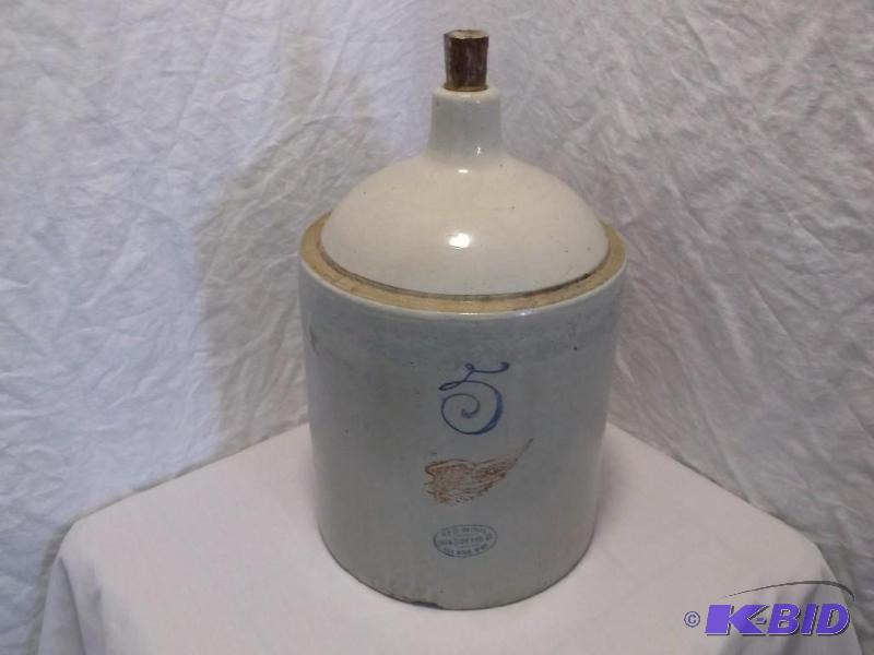lot 3 image: Antique 5 gal. Redwing jug measures...