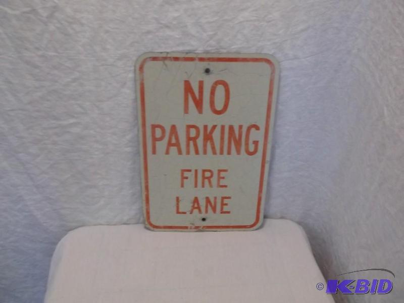 lot 49 image: Heavy cage metal NO PARKING FIRE LA...