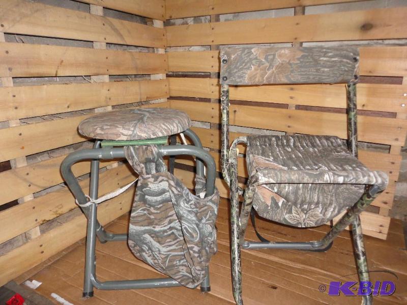Hunting and Fishing chair and swive...