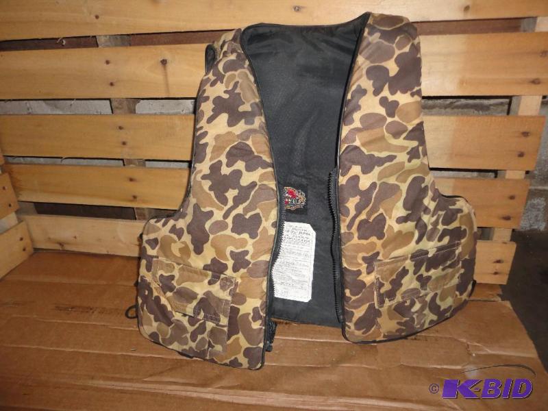 Stearns adult Life jacket....