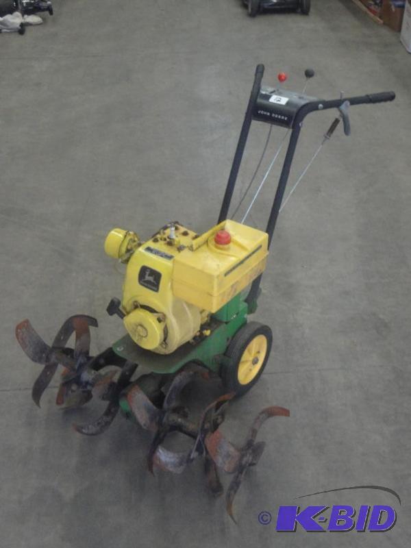 lot 12 image: John Deere Model R624L Cultivator, ...