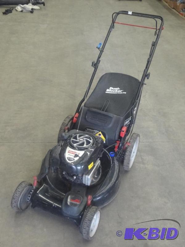 lot 13 image: Craftsman Self-Propelled 7HP 21&quo...