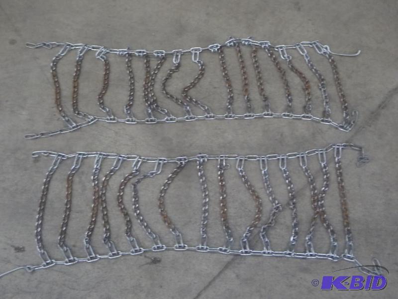 lot 31 image: (1) Set Of 20108 Tire Chains...