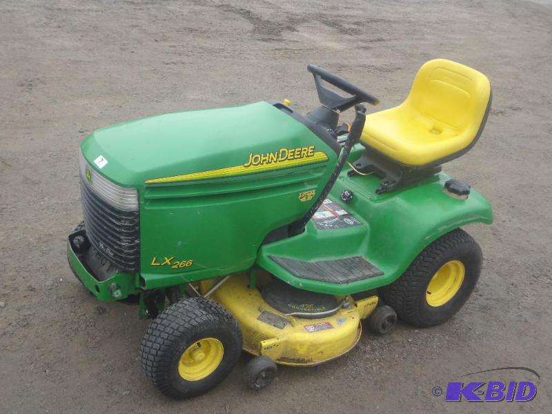 lot 7 image: John Deere LX266 Lawn Tractor, 16HP...