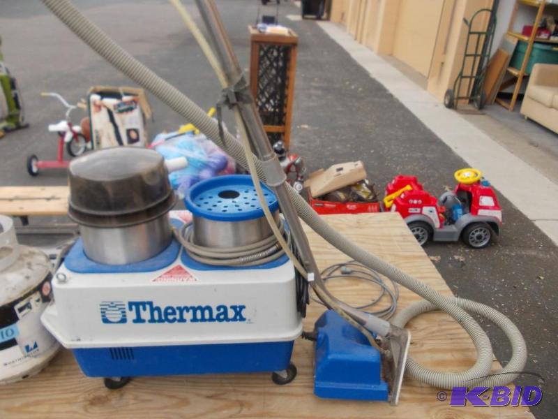 lot 12 image: Thermax&nbspCommercial VacuumSham...