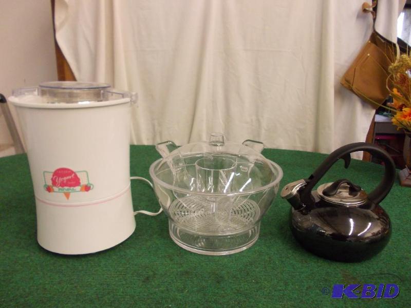 lot 38 image: Rival Frozen Yogurt Maker, Whistlin...