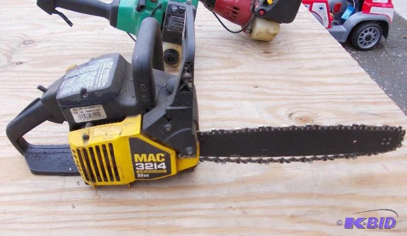 lot 7 image: McCulloch (MAC 3214) Chain Saw Has ...