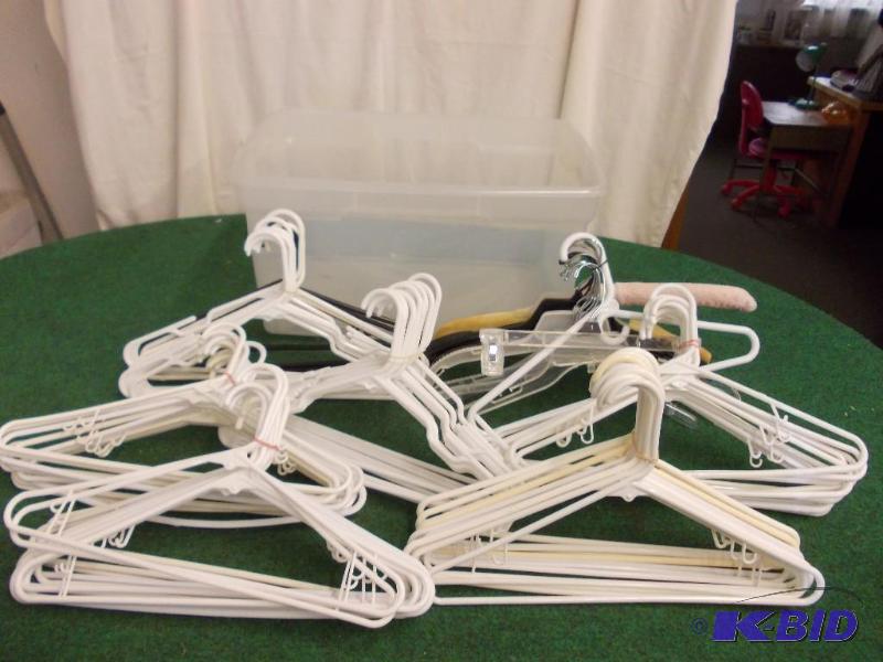 lot 88 image: Tote Bin Of 7 Dozen Assorted Hanger...