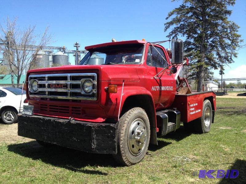 1982 GMC C6500 Wrecker Tow Truck