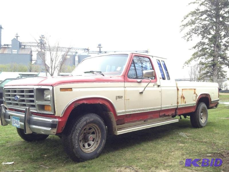 1986 Ford F150 XLT Lariet 4x4  Extended Cab Long Box