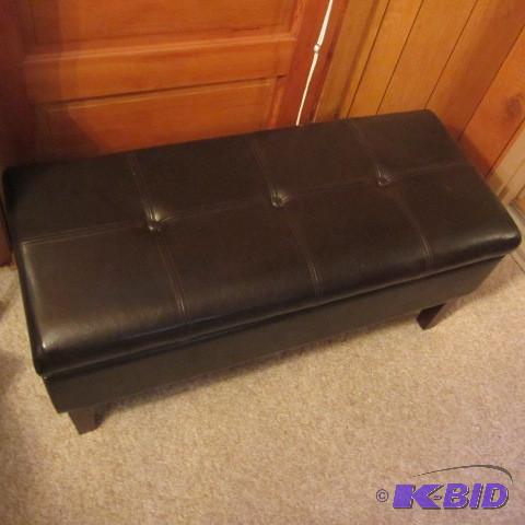 lot 102 image: Bench