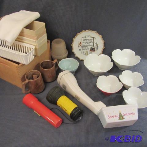 lot 108 image: Kitchenwares
