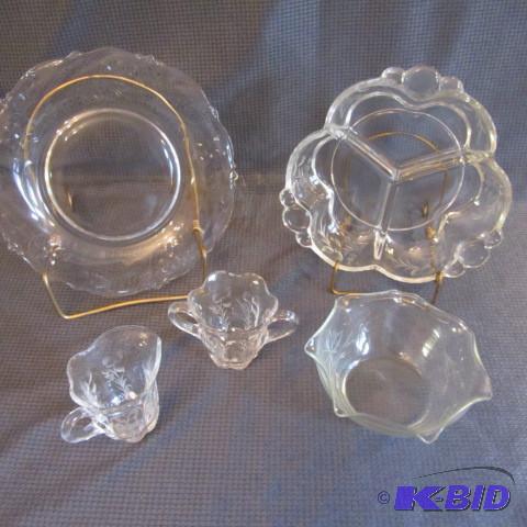 lot 14 image: Fancy Glass