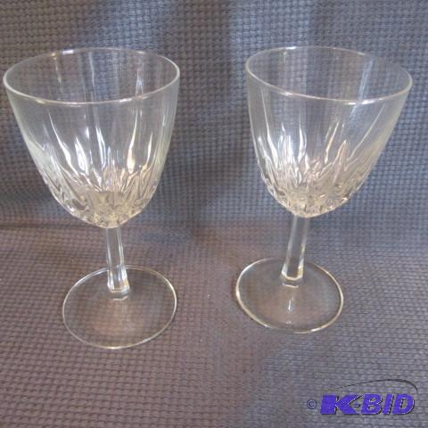 lot 18 image: Wine Glasses