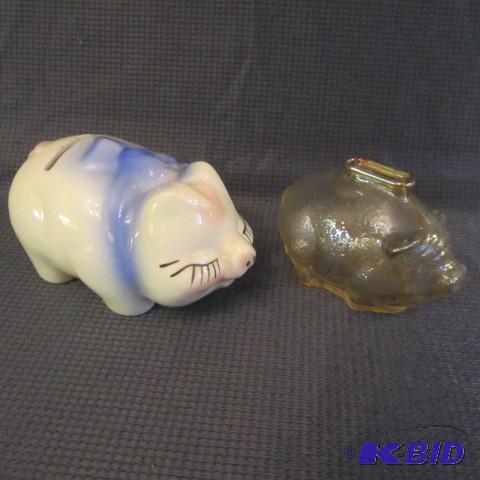 lot 200 image: Piggy Banks