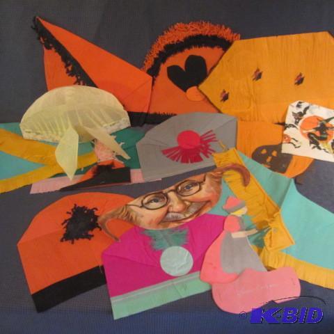 lot 213 image: Vintage Crepe Paper Hats