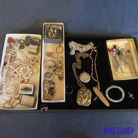 lot 236 image: Costume Jewelry