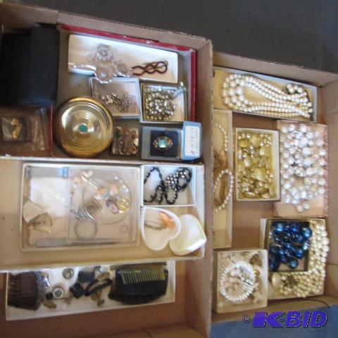 lot 241 image: Jewelry, Compacts