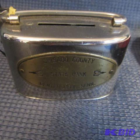 lot 248 image: Metal Local Bank