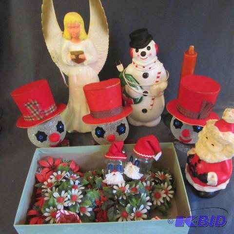 lot 261 image: Vintage Christmas