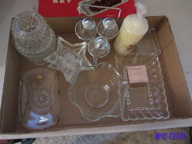 lot 330 image: Fancy Glass