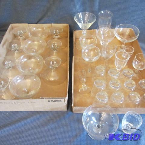 lot 34 image: Bar Glasses