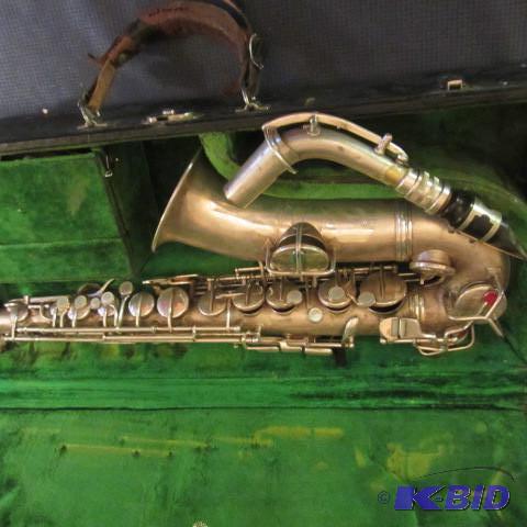 lot 352 image: Alto Saxophone