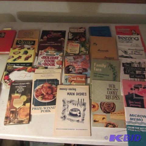 lot 362 image: Cook Books