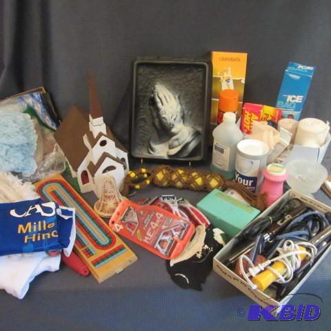 lot 374 image: Collectibles