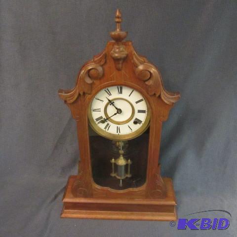 lot 376 image: Mantle Clock