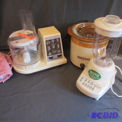 lot 39 image: Kitchen Small Appliances