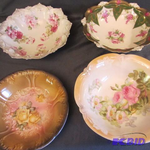 lot 5 image: Fancy China Bowls