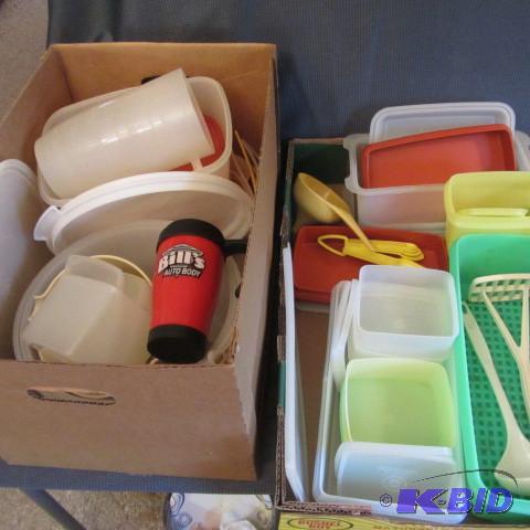 lot 65 image: Tupperware