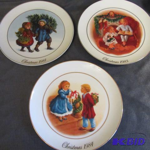 lot 9 image: Christmas Memories