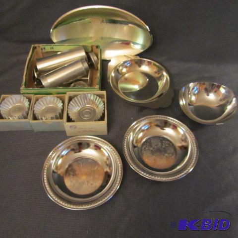 lot 98 image: Kitchenwares