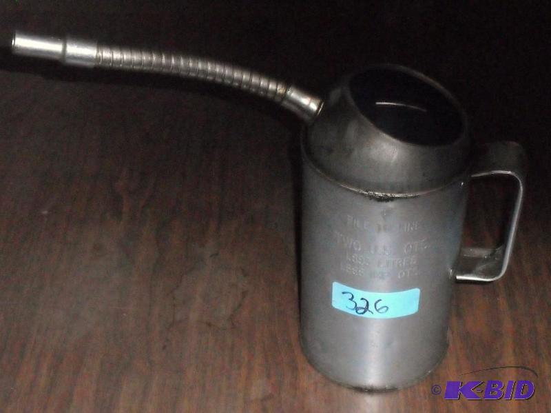 Oiling can. Metal oiling or pouring...