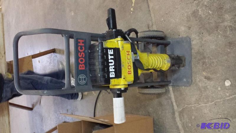lot 18 image: Bosch Brute Jack hammer Electric Co...