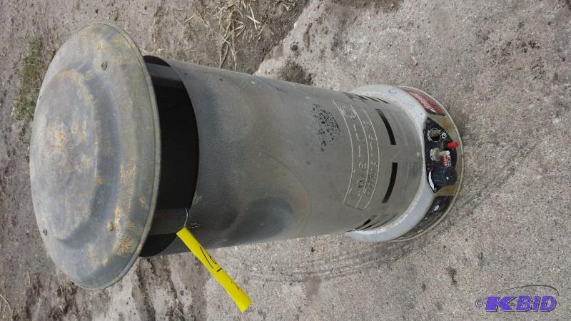 lot 29 image: Heater up to 200,000 btu  Cole...