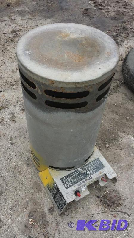 lot 31 image: Convection Heater up to 200,000 btu...
