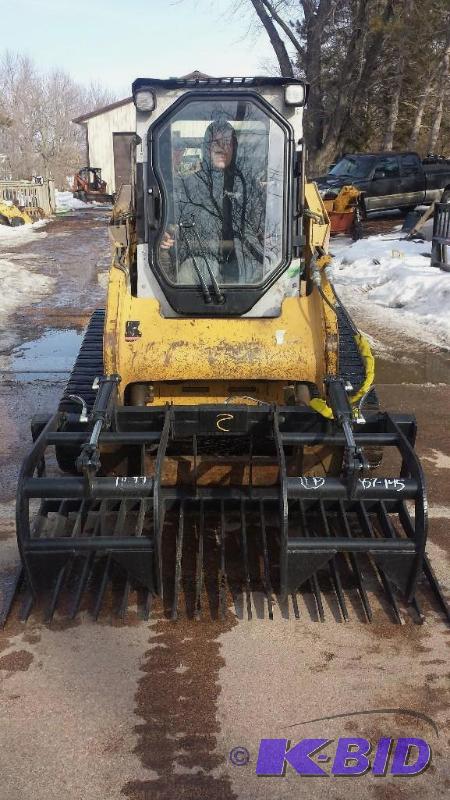 lot 4 image: Brand New&nbspSkidsteer- skid lo...