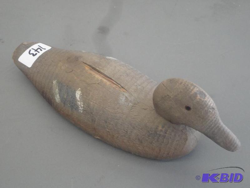 Victor Hand-Carved Wooden Duck Deco...
