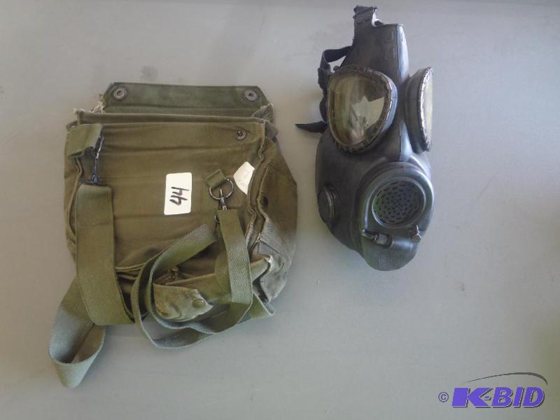 (1) Military Gas Mask &amp Filter ...
