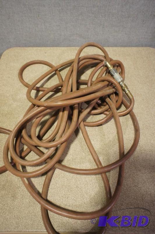 lot 13 image: Air Hose. Please see pictures....
