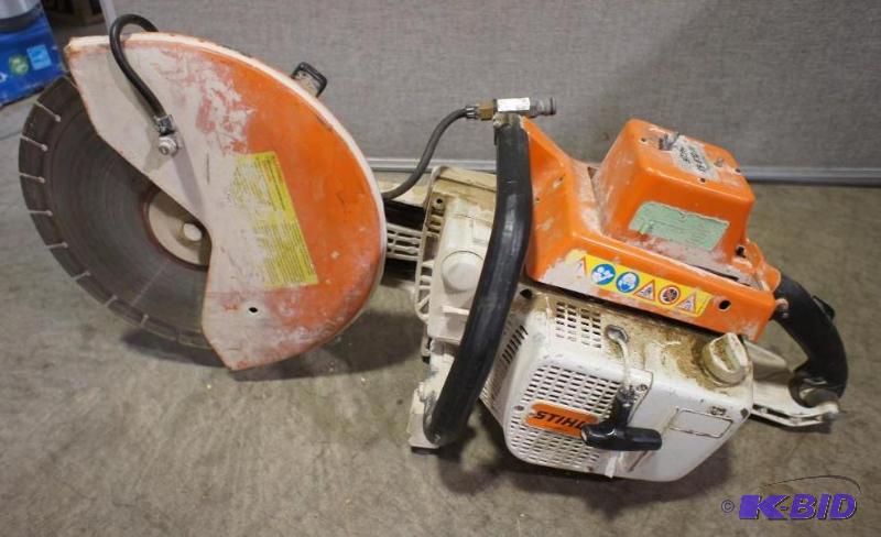 lot 3 image: Stihl Model #T5510-AV. Saw Does Wor...